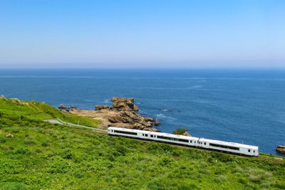 What are Japan's Greatest Train Journeys?